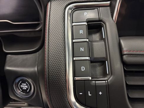 Used 2022 Chevrolet Tahoe RST w/ Luxury Package image 18