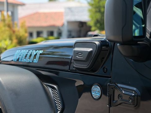 Used 2025 Jeep Wrangler Unlimited Sport S 4xe AWD/4WD image 14