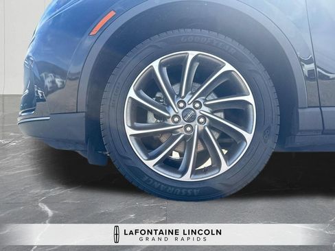 Certified 2024 Lincoln Corsair AWD w/ Equipment Group 101A image 33