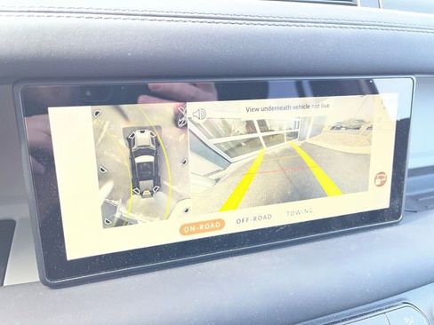 Used 2024 Land Rover Defender 110 X-Dynamic SE image 28