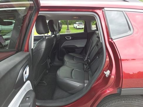 Used 2022 Jeep Compass Latitude AWD/4WD image 20