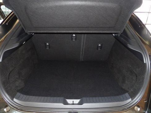 Certified 2025 MAZDA CX-30 2.5 Turbo w/ Premium Package image 19