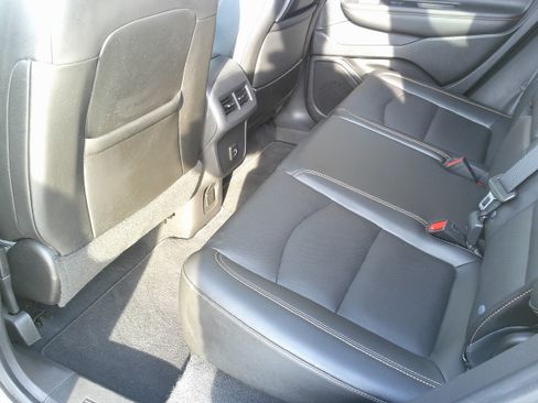 Used 2021 GMC Terrain SLT w/ Infotainment Package II image 19