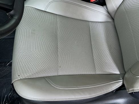 Used 2017 Toyota Camry SE FWD image 18