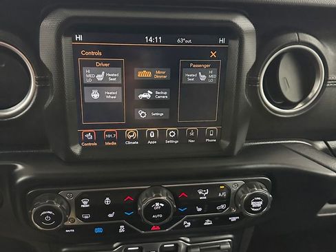 Used 2021 Jeep Wrangler Unlimited Sahara w/ Cold Weather Group image 21