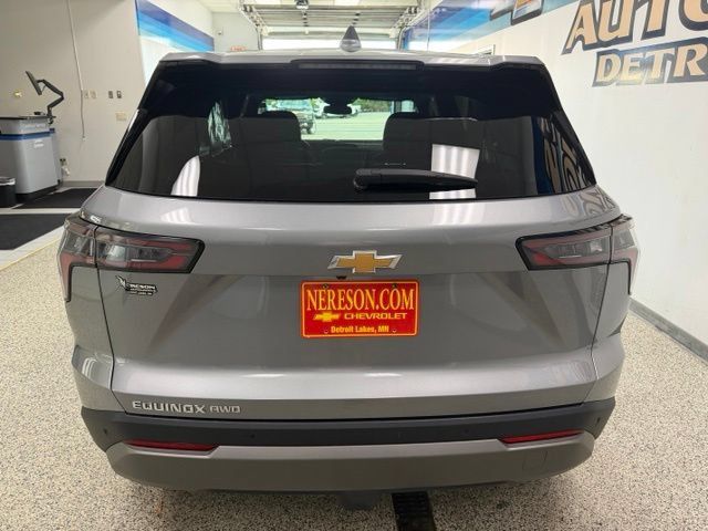 Used 2026 Chevrolet Equinox LT AWD/4WD image 6