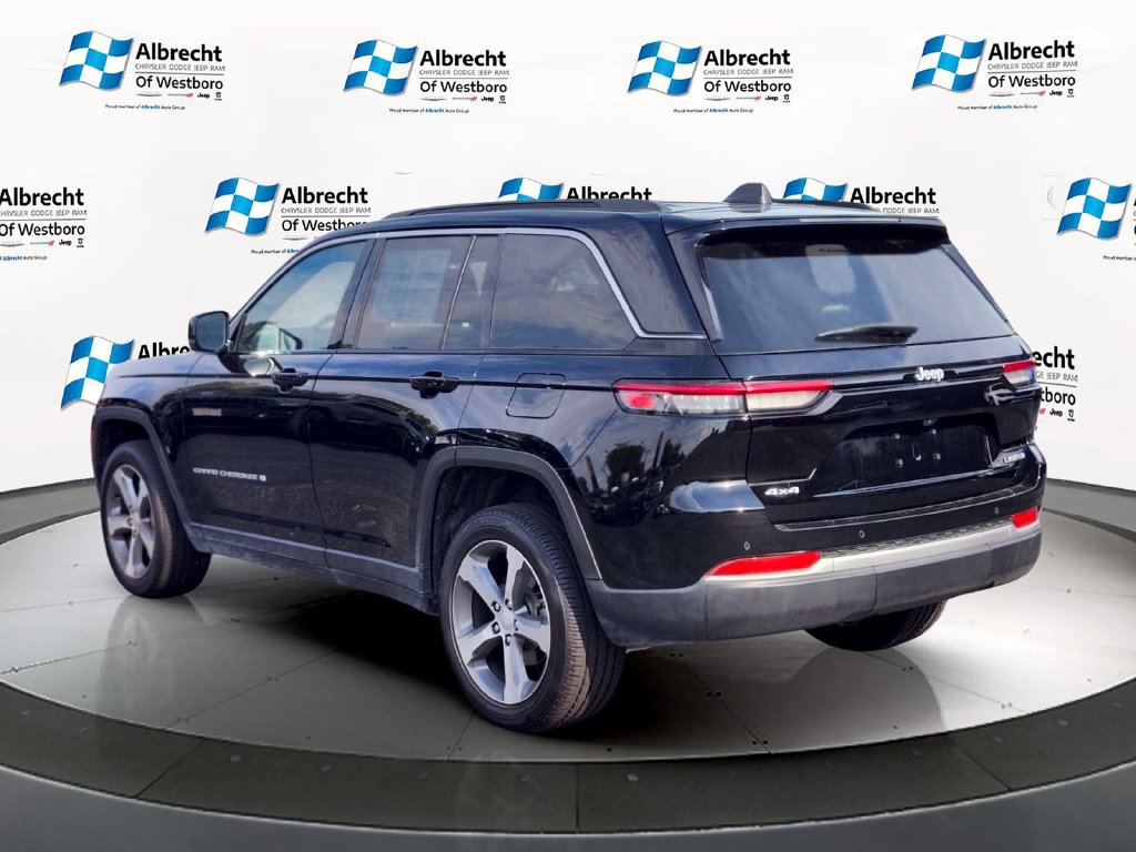 Used 2026 Jeep Grand Cherokee Limited AWD/4WD image 3
