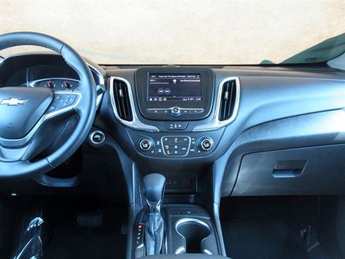 Used 2023 Chevrolet Equinox LT w/ Driver Convenience Package image 22