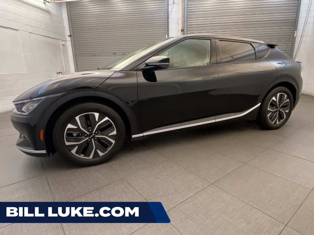 Used 2024 Kia EV6 Light AWD/4WD image 1