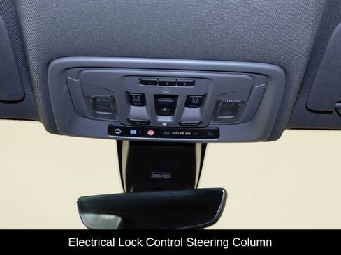 Used 2022 GMC Sierra 2500 Denali w/ Denali Ultimate Package image 28