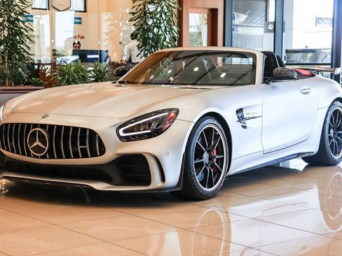 Used 2020 Mercedes-Benz AMG GT R image 31