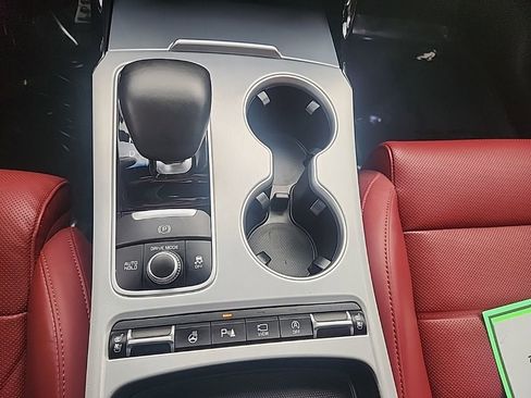 Used 2019 Kia Stinger GT2 AWD/4WD image 15