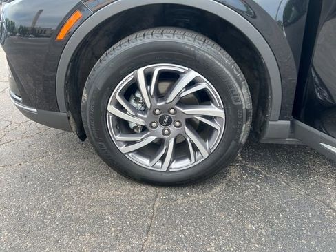 Used 2024 Lincoln Corsair AWD image 31