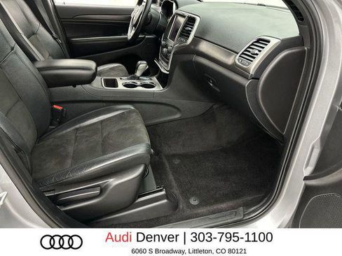 Used 2018 Jeep Grand Cherokee Altitude AWD/4WD image 24