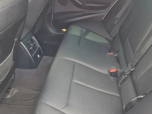Used 2017 BMW 330i Sedan RWD image 4