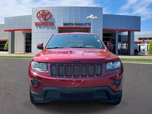 Used 2015 Jeep Grand Cherokee Altitude AWD/4WD image 2