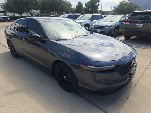 Used 2025 Honda Accord SE image 1