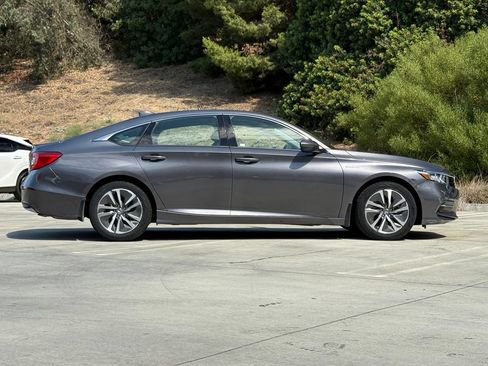 Used 2019 Honda Accord Hybrid image 7