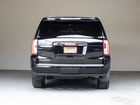 Used 2020 GMC Yukon Denali w/ Denali Ultimate Package AWD/4WD image 12
