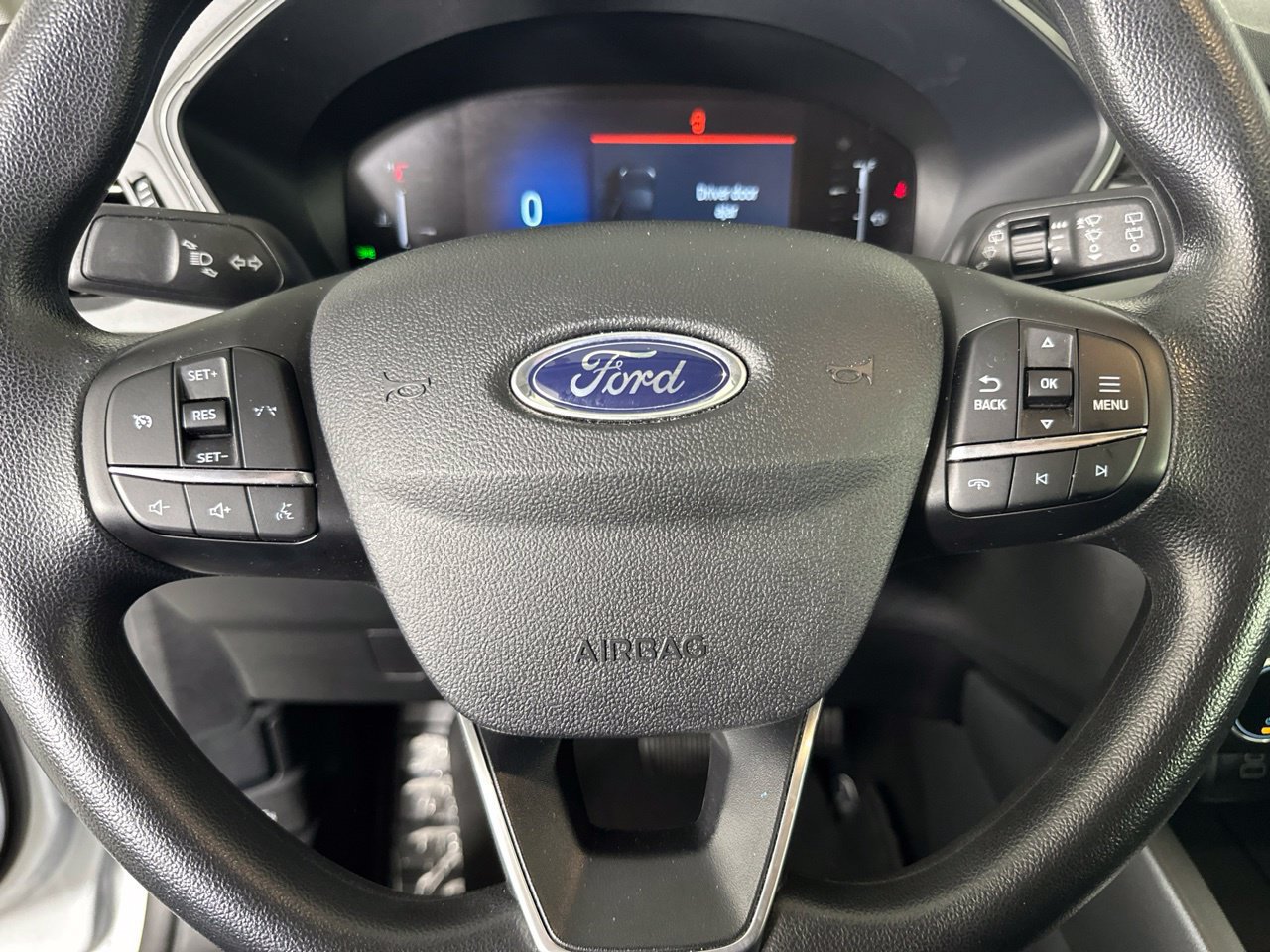 Used 2025 Ford Escape Active AWD/4WD image 16