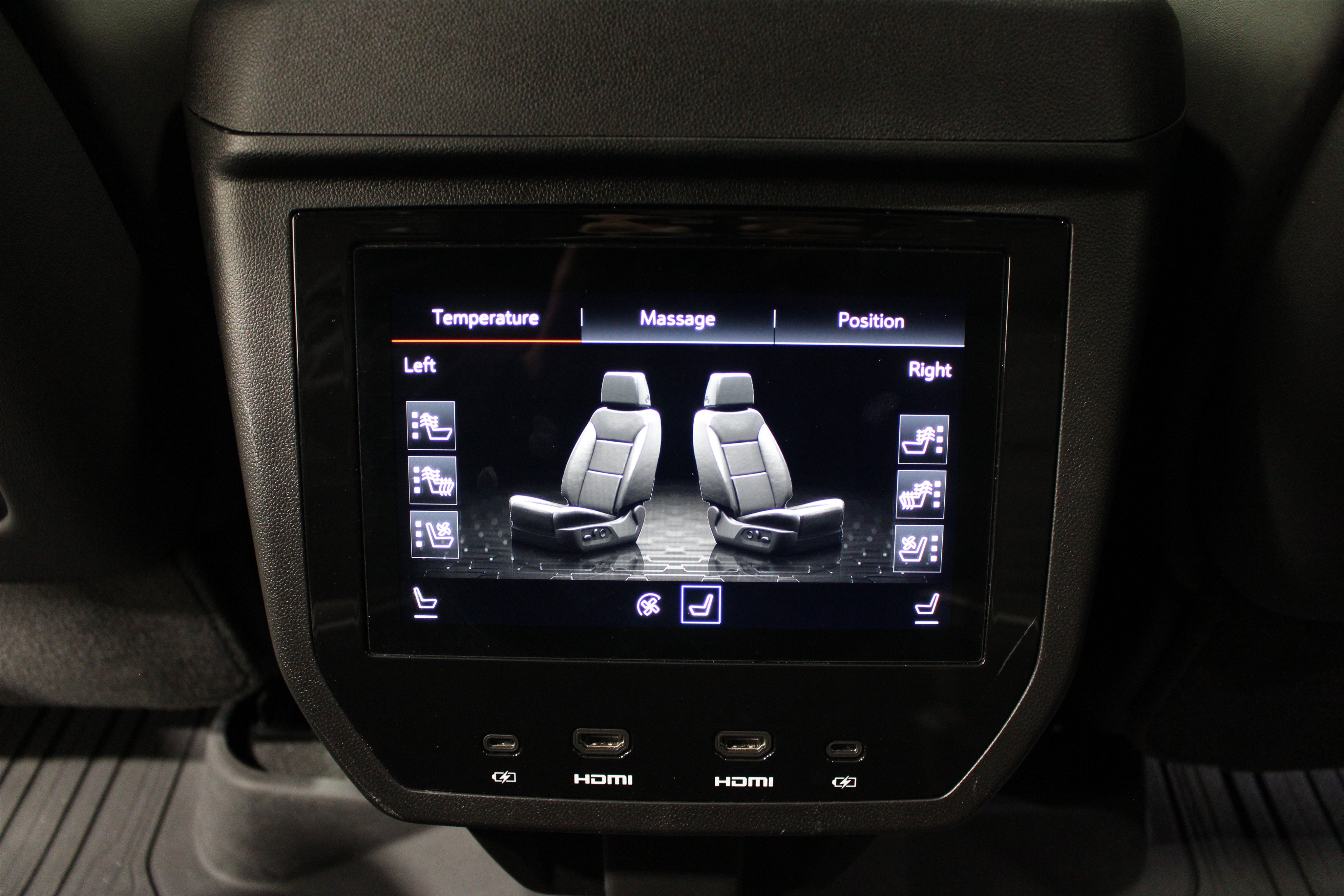 Used 2026 GMC Yukon Denali Ultimate AWD/4WD image 23