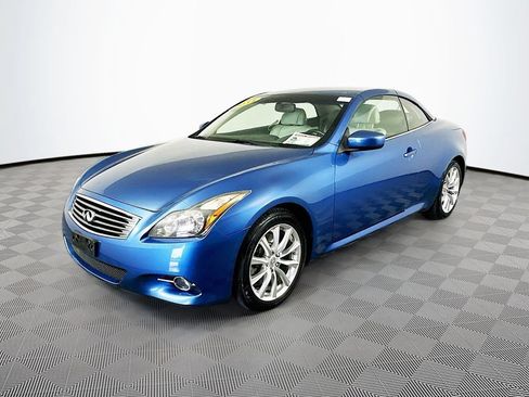 Used 2011 INFINITI G37 Convertible w/ Premium Pkg RWD image 4