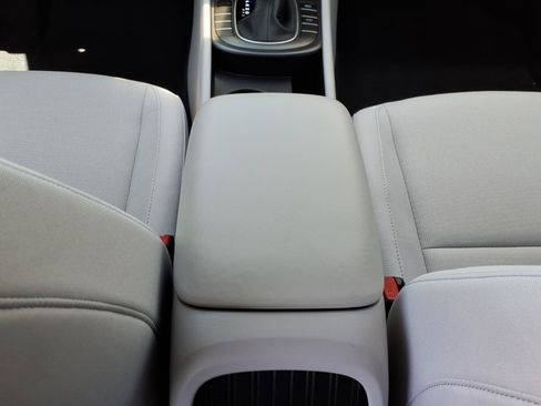Used 2026 Hyundai Kona SE FWD image 17