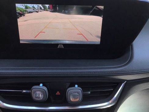 Used 2024 Buick Encore GX Sport Touring FWD image 9