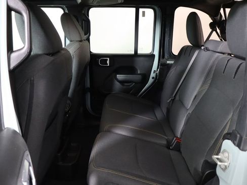 Used 2024 Jeep Wrangler Unlimited AWD/4WD image 16