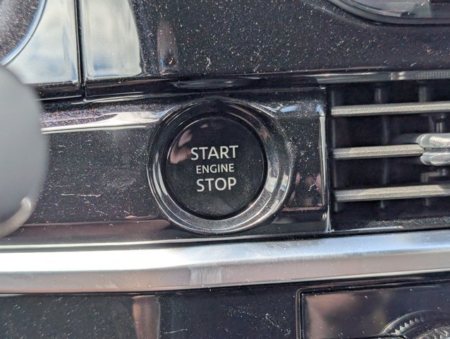 Used 2025 Nissan Pathfinder SL AWD/4WD image 23