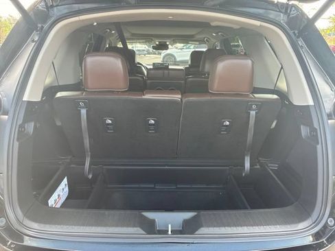 Used 2025 Honda Pilot Elite image 7