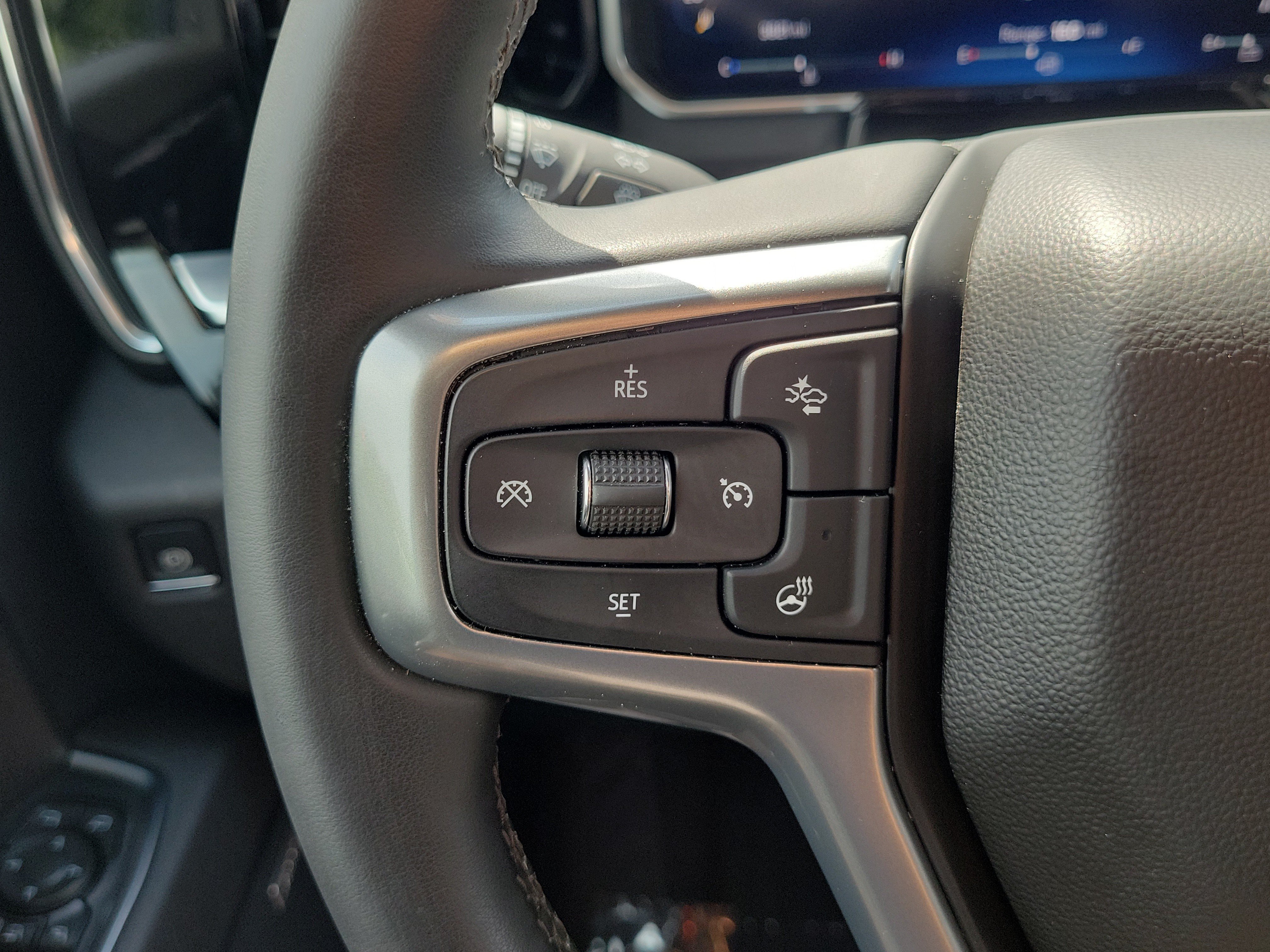 Used 2026 Chevrolet Silverado 2500 LTZ w/ LTZ Premium Package AWD/4WD image 25