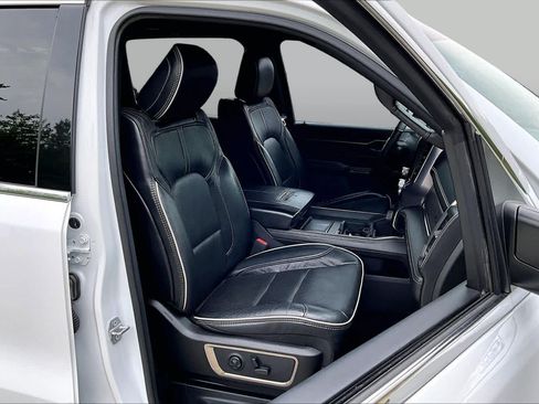 Used 2020 RAM 1500 Limited AWD/4WD image 8