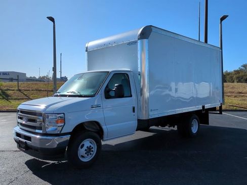 New 2026 Ford E-450 and Econoline 450 Super Duty w/ Power Equipment Group image 8