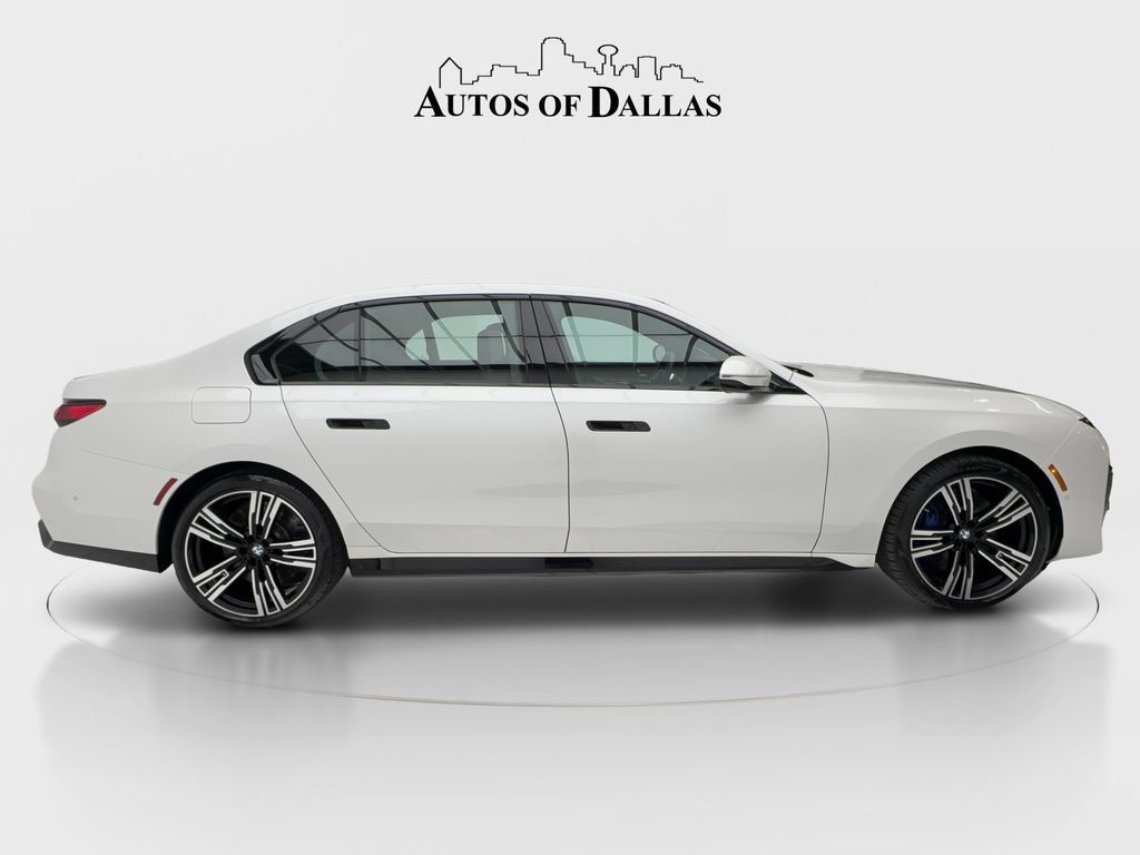 Used 2023 BMW 760i xDrive AWD/4WD image 6