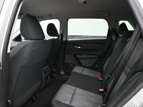 Used 2025 Nissan Rogue SV AWD/4WD image 11