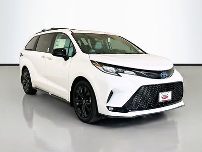 New 2025 Toyota Sienna XSE