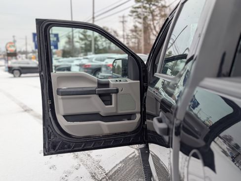 Used 2018 Ford F150 XL w/ Equipment Group 101A Mid image 27