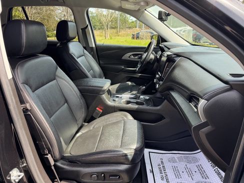 Used 2018 Chevrolet Traverse RS w/ LPO, Floor Liner Package image 52