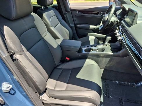 Used 2025 Honda Civic Sport image 31