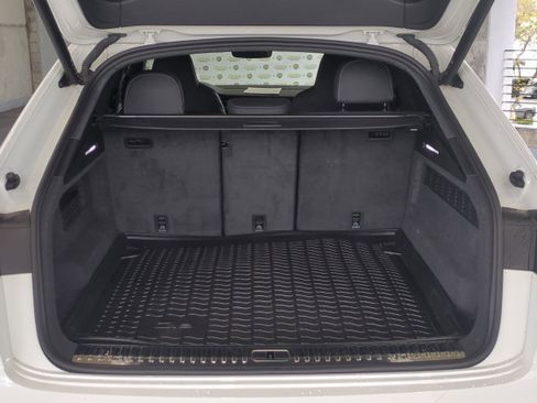 Used 2024 Audi SQ8 Prestige image 13