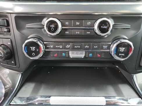 Used 2021 Ford F150 Lariat image 16