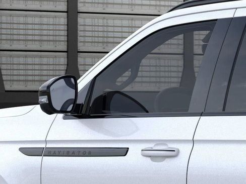 New 2026 Lincoln Navigator Reserve w/ Jet Appearance Package AWD/4WD image 20