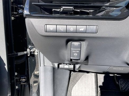 Certified 2025 Nissan Murano Platinum w/ Cargo Package image 29