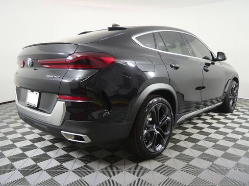 Used 2023 BMW X6 xDrive40i w/ Premium Package AWD/4WD image 3