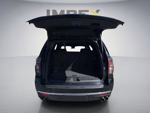 Used 2024 Chevrolet Tahoe Premier RWD image 32