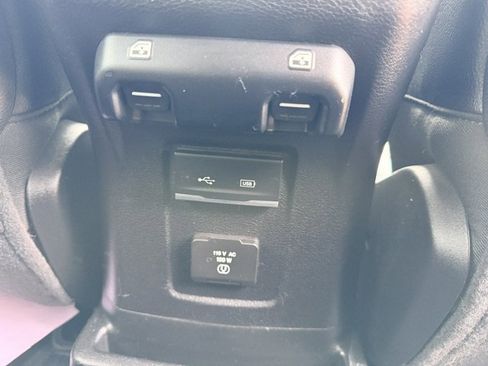 Used 2018 Jeep Wrangler Unlimited Rubicon AWD/4WD image 18