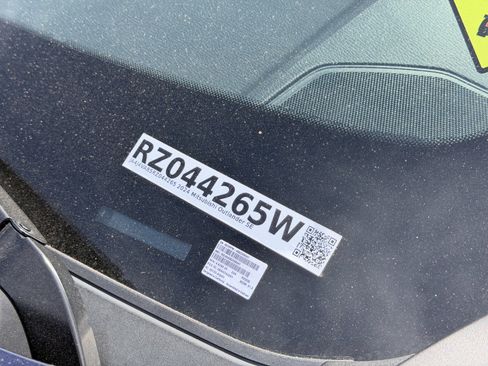 Used 2024 Mitsubishi Outlander SE AWD/4WD image 32