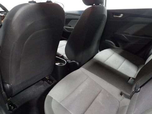 Used 2018 Hyundai Accent SE image 10