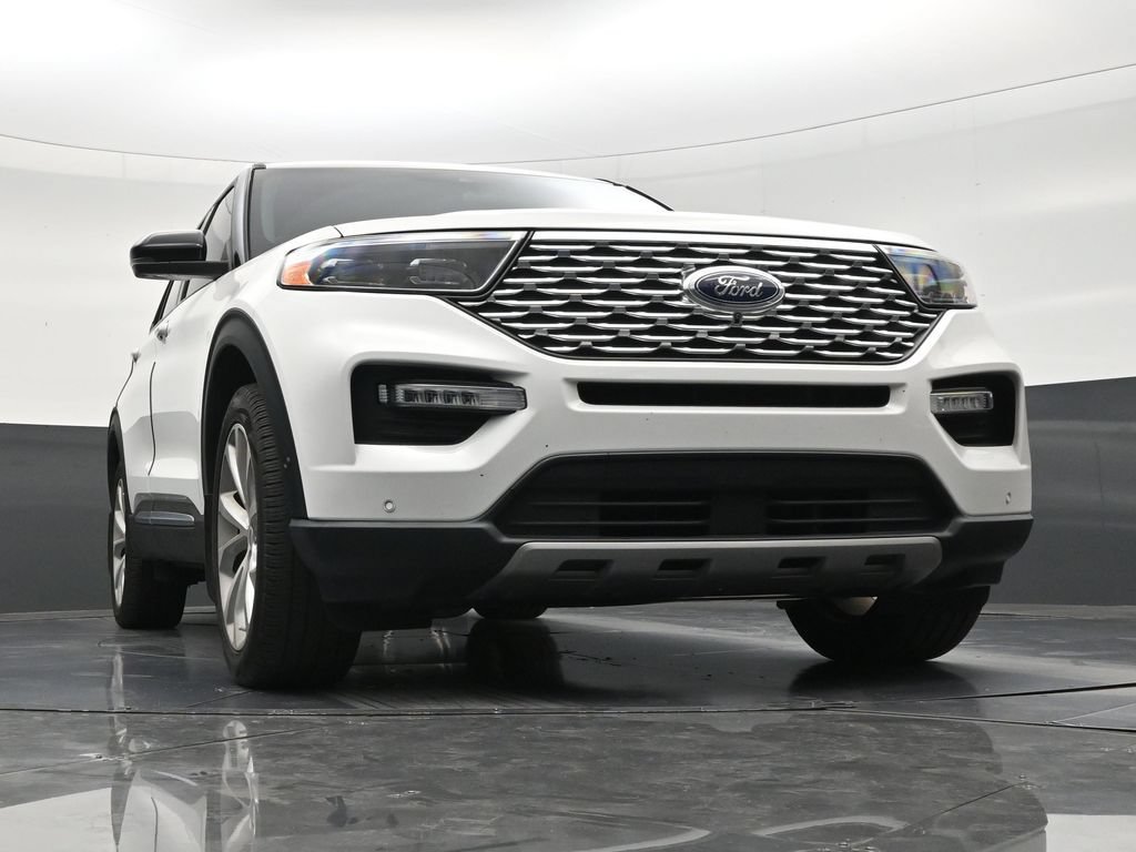 Used 2022 Ford Explorer Platinum w/ Equipment Group 601A AWD/4WD image 26